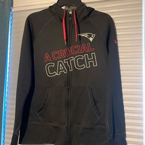 Patriots woman zip up